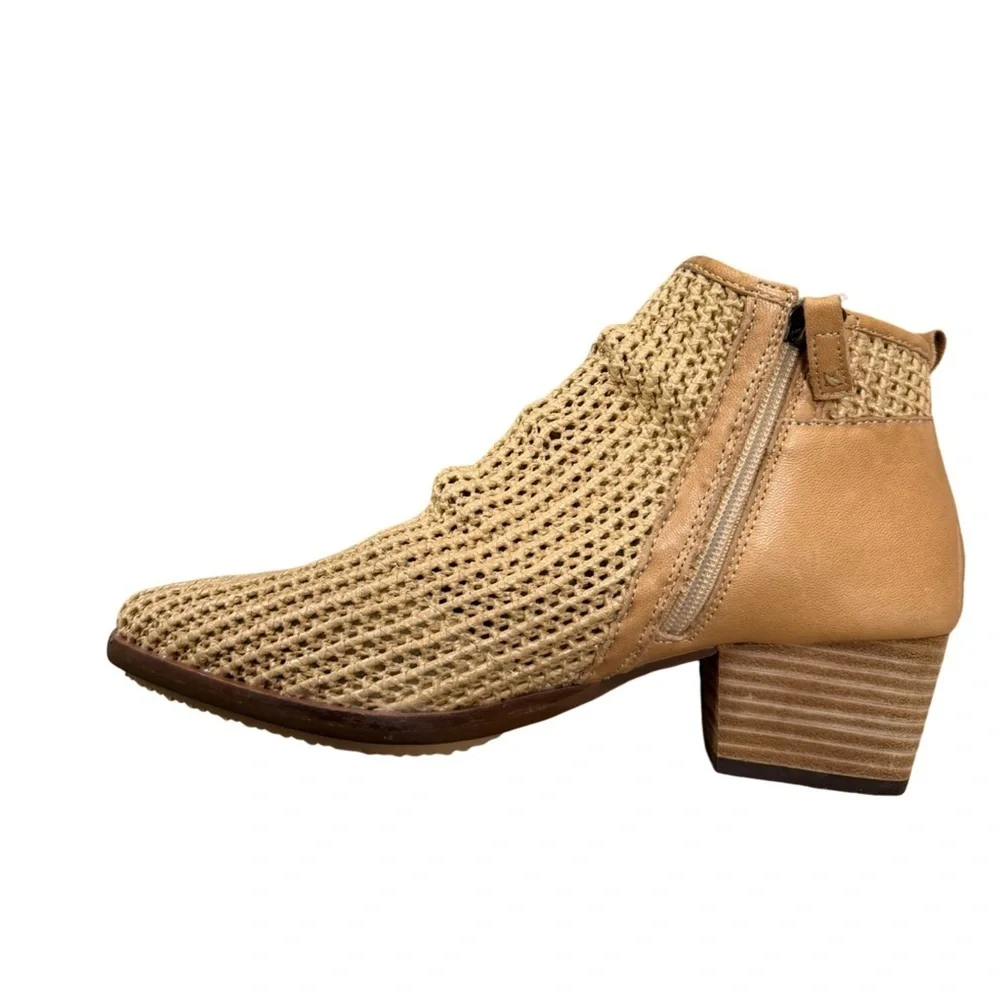 Kelsi Dagger Brooklyn Ego Ankle Boots Tan Size 8.5